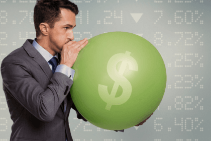 Cicero Viana Filho mostra como a inflação internacional reflete no bolso e exige estratégias inteligentes.