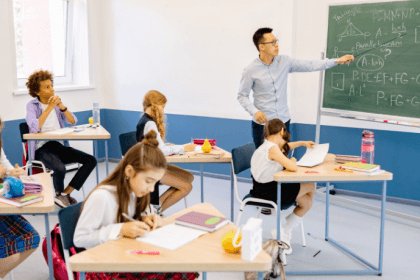 Teciomar Abila destaca o papel da tecnologia no fortalecimento do planejamento pedagógico.