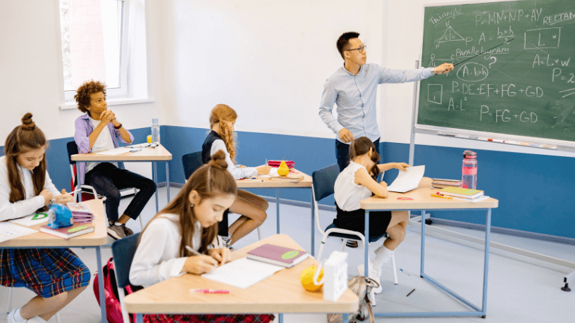 Teciomar Abila destaca o papel da tecnologia no fortalecimento do planejamento pedagógico.