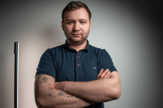 Dr. Haeckel Cabral explica os resultados da otoplastia em adultos e o pós-operatório.