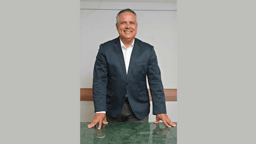 Elmar Juan Passos Varjão Bomfim